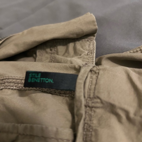 United Colors Of Benetton Khaki Pants - Picture 4 of 9